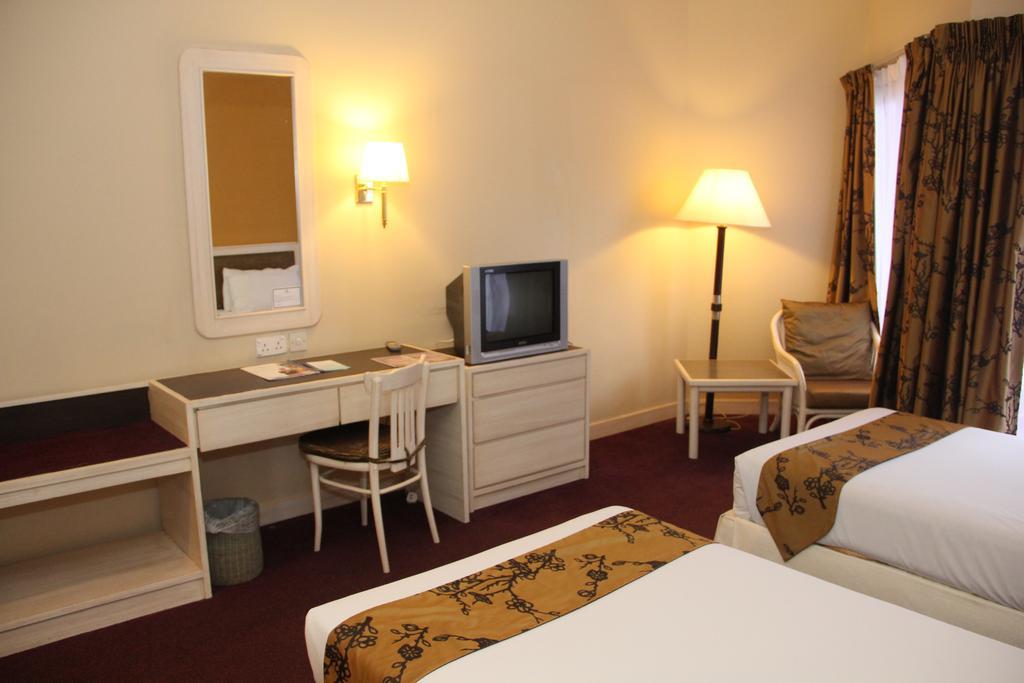 The Grand Beach Resort Port Dickson Room photo