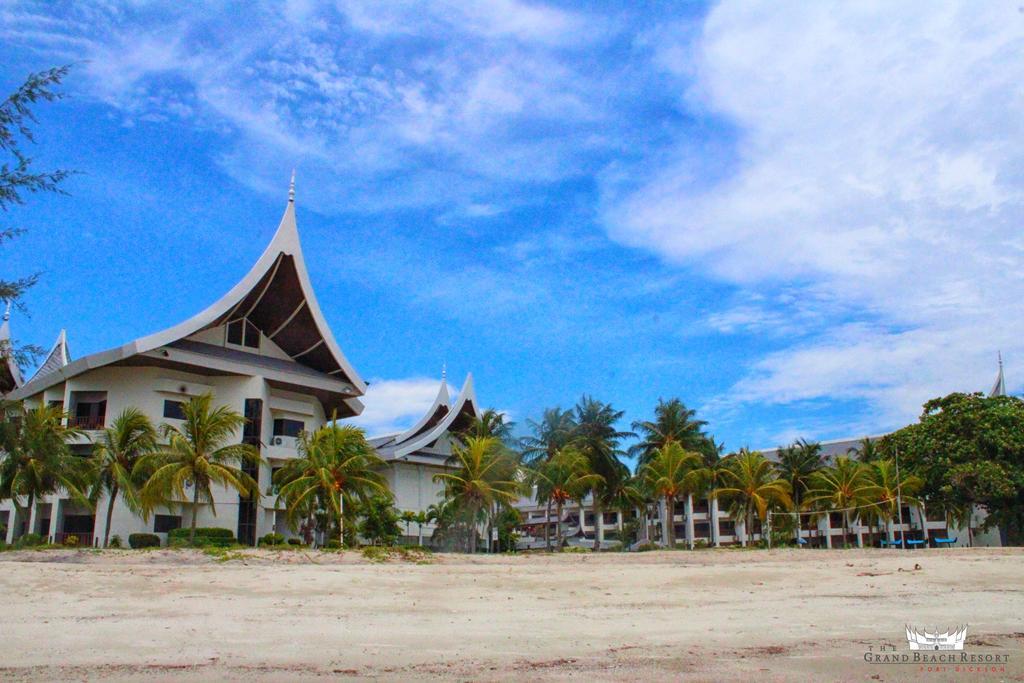 The Grand Beach Resort Port Dickson Exterior photo
