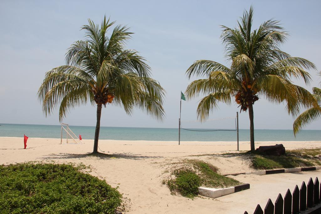 The Grand Beach Resort Port Dickson Exterior photo